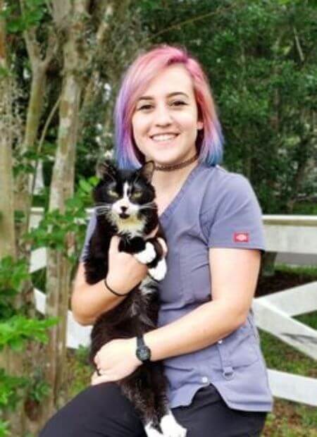 silverthorn animal clinic images-sarah
